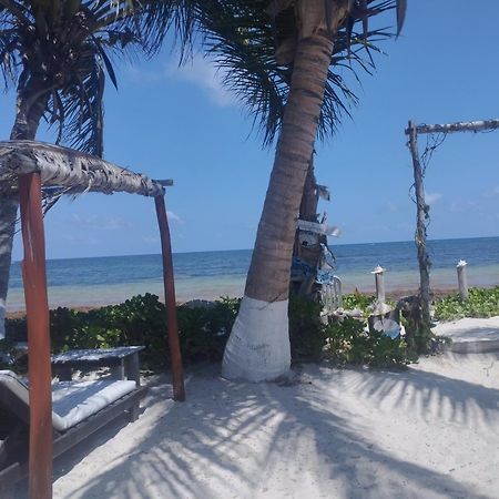 Lunazul Eco-Cabana Frente Al Mar Mahahual Kültér fotó