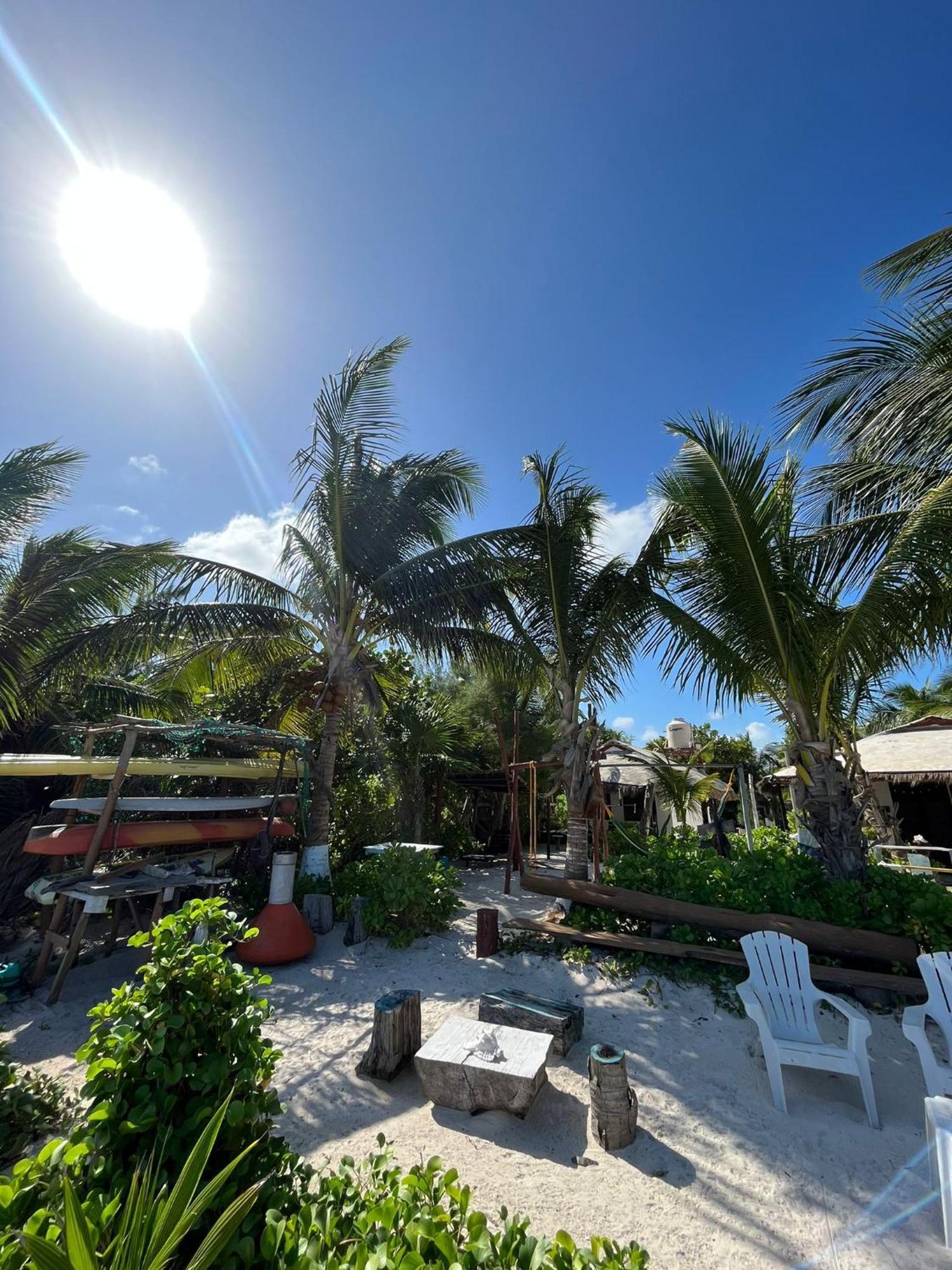 Lunazul Eco-Cabana Frente Al Mar Mahahual Kültér fotó