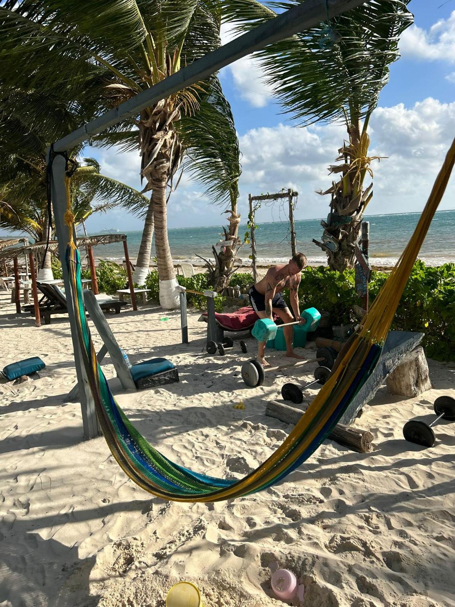 Lunazul Eco-Cabana Frente Al Mar Mahahual Kültér fotó
